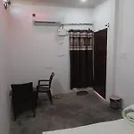 Nishad Palace Guest House Lucknow