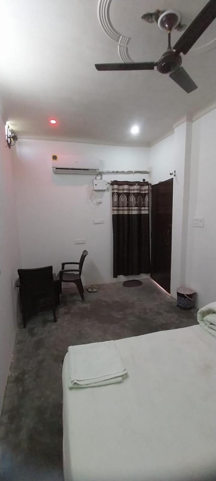 Nishad Palace